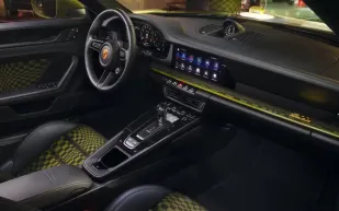 من الستينيات إلى اليوم… بورشه تعيد الحياة لنقوشها التراثية المميزة