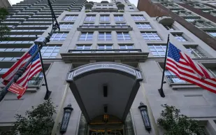 جيران برج المليارديرات في نيويورك يرفعون دعوى ضد المطور.. ما القصة؟