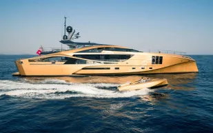 يخت KHALILAH يتصدر المشهد مجددًا بعد خصم 5 ملايين يورو.. إليك السعر الجديد