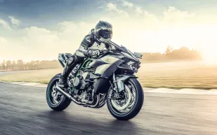 أقوى دراجة في العالم؟ كاواساكي تكشف وحشها الميكانيكي الجديد