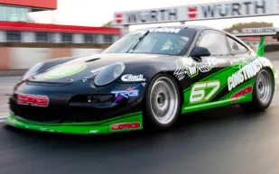 من منصة التتويج إلى المزاد.. أيقونة بورشه لسباقات التحمل تعود للواجهة