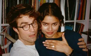 منشور واحد... وضجة كبرى: كيف خُدع المتابعون بخطوبة زيندايا المزعومة؟