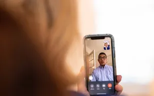 روسيا تتخذ قرارًا مفاجئًا بشأن "فيس تايم" و"سناب شات"