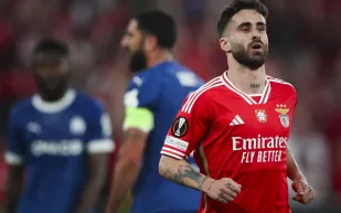  الأهلي السعودي ينافس أندية أوروبية لضم مهاجم بشكتاش التركي (فيديو)