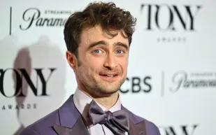 نجم هاري بوتر الجديد يصف رسالة دانيال رادكليف بـ"الجنونية".. ما القصة؟