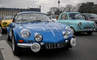 رودستر Alpine A110 الكهربائية.. هل تنافس بورشه 911؟