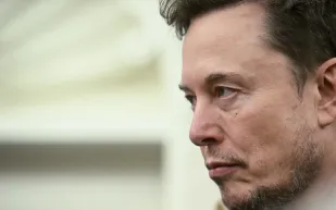  إيلون ماسك يفجّر مفاجأة بشأن الذكاء الاصطناعي والمال.. هل سيصبح بلا قيمة؟