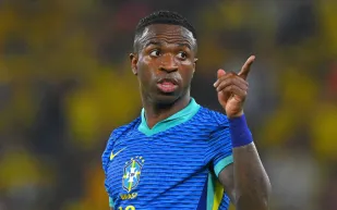 فينيسيوس جونيور يخطف الأنظار في دبي بساعة ريتشارد ميل بهذا السعر