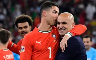 مارتينيز يكشف سر تألق كريستيانو رونالدو رغم بلوغه الأربعين