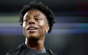 IShowSpeed يتوّج بجائزة أفضل صانع بث مباشر لعام 2025 (فيديو)