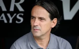 إنزاغي يتحرك لتدعيم دفاع الهلال بالتفاوض مع أتشيربي المخضرم