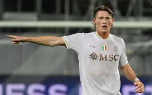 سكوت مكتوميناي يتوج بلقب أفضل لاعب في الدوري الإيطالي 2025 (فيديو)