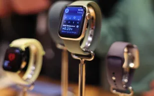 تحديث watchOS 26 يجلب وجوهًا جديدة وميزات ذكية لساعات "آبل"