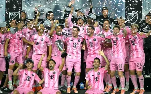 لماذا يلعب إنتر ميامي بالوردي؟ سر اللون الأكثر شهرة