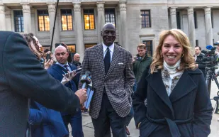 هل يُغيّر مايكل جوردان قواعد ناسكار بعد دعواه الاحتكارية؟