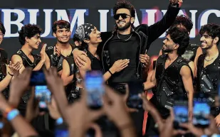 بعد نجاح الجزء الأول.. هل يتجاوز "دهورندهار 2" حدود كراتشي إلى لعبة أخطر؟