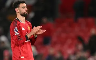 مانشستر يونايتد يواجه ضغوطًا مالية بعد تراجع الإيرادات وغياب البطولات الأوروبية