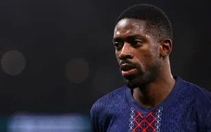 ساعات النجوم تسرق الأضواء في حفل جوائز غلوب سوكر 2025 بدبي.. من الأبرز؟