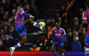 تشكيلة كريستال بالاس ضد مانشستر سيتي.. غيابات تضرب الخط الأمامي