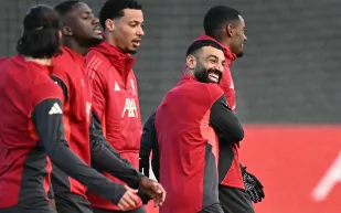 تشكيلة ليفربول المتوقعة أمام برايتون.. هل يشارك صلاح أساسياً؟