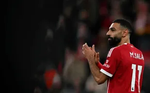 محمد صلاح يعتذر لزملائه في ليفربول .. ما القصة؟