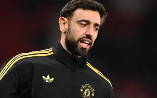 كواليس عرض الهلال لفيرنانديز.. اتصال مباشر وعرض مغرٍ