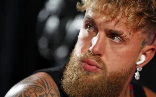 كم جنى جيك بول من نزالات الملاكمة حتى 2025؟