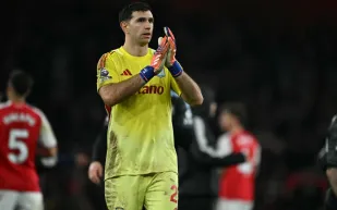 رد فعل ناري لمارتينيز بعد خسارة أستون فيلا أمام أرسنال (فيديو) 