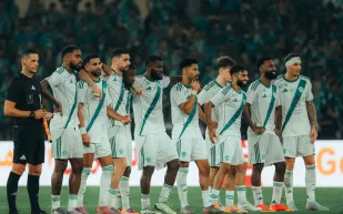 الأهلي السعودي يبدأ استعداداته الشتوية: صفقة هجومية مؤثرة على رأس الأولويات