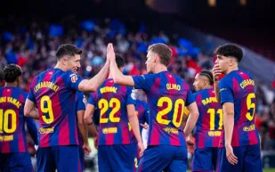 تشكيلا برشلونة وأتلتيكو مدريد.. مفاجآت تكتيكية قبل القمة المرتقبة