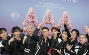 جوائز فناني آسيا تجمع الأساطير والنجوم الصاعدين.. من ربح مستقبل الكيبوب؟ (فيديو)