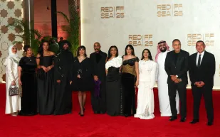 العرض الأول لفيلم "مسألة حياة أو موت" يجذب الأنظار في مهرجان البحر الأحمر 