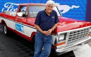 جاي لينو يكشف سر غياب فيراري عن مجموعته النادرة من السيارات