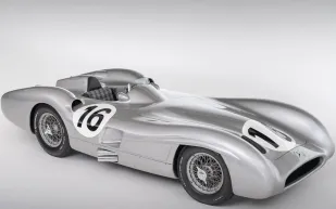 عام تاريخي لمزادات السيارات.. آر إم سوذبيز تحقق أرقامًا قياسية عالمية