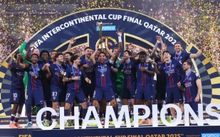 باريس سان جيرمان يرفع كأس القارات بعد ليلة مثيرة ومواجهة حاسمة مع فلامنغو (فيديو)