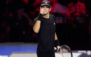 بطولة الجيل القادم للتنس تشتعل في جدة.. صدامات نارية تترقب نصف النهائي