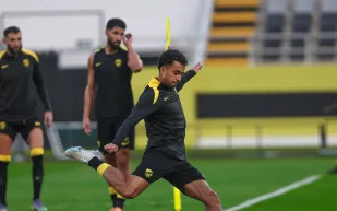 مواعيد مباريات اليوم.. صدامات قوية في ثلاث بطولات قارية