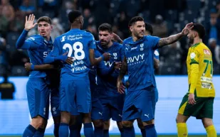 محمد كنو وفارغاس يتصدران التشكيلة المثالية للجولة 11