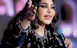 أحلام تشعل مسرح ثنايا في العلا بحفل استثنائي (فيديو)