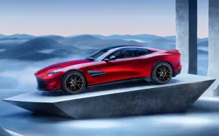 أستون مارتن تكشف عن فانكويش الجديدة: قمة الأداء والفخامة البريطانية