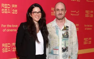 دارين أرنوفسكي يكشف أسرار فيلمه المقبل عن إيلون ماسك بمهرجان البحر الأحمر