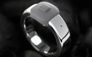 خاتم Index 01: ابتكار بالذكاء الاصطناعي يحوّل أفكارك إلى ملاحظات فورًا