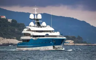 يخت فاخر للإيجار في الكاريبي بأقل سعر منذ طرحه.. تعرّف على السعر (فيديو)