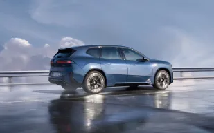 BMW iX3 الكهربائية المستقلة