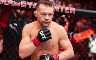 بيتر يان يتوّج بطلاً للوزن الخفيف في UFC 323