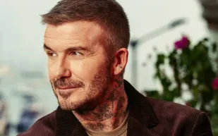 الخلافات تستمر.. بروكلين بيكهام يختار العيد مع أسرة زوجته بدل والديه (فيديو)