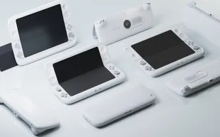 لعشاق الألعاب.. إطلاق أول جهاز ألعاب محمول بشاشة قابلة للطي