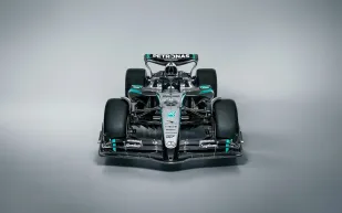 قبل موسم السباقات: حادث غير متوقع في مقر مر سيدس للفورمولا 1.. ما القصة؟