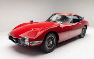 عرض تويوتا 2000GT الأسطورية لبطل إندي 500 للبيع في مزاد.. وهذا سعرها