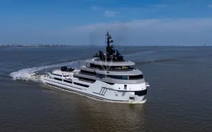 بعد تجديده.. يخت Q ينطلق في رحلات الكاريبي الفاخرة (فيديو)